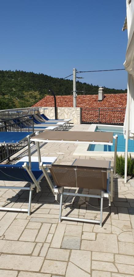 Kika'S Home Krizisce Exterior photo